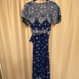 Blue printed wrap v-neck dress